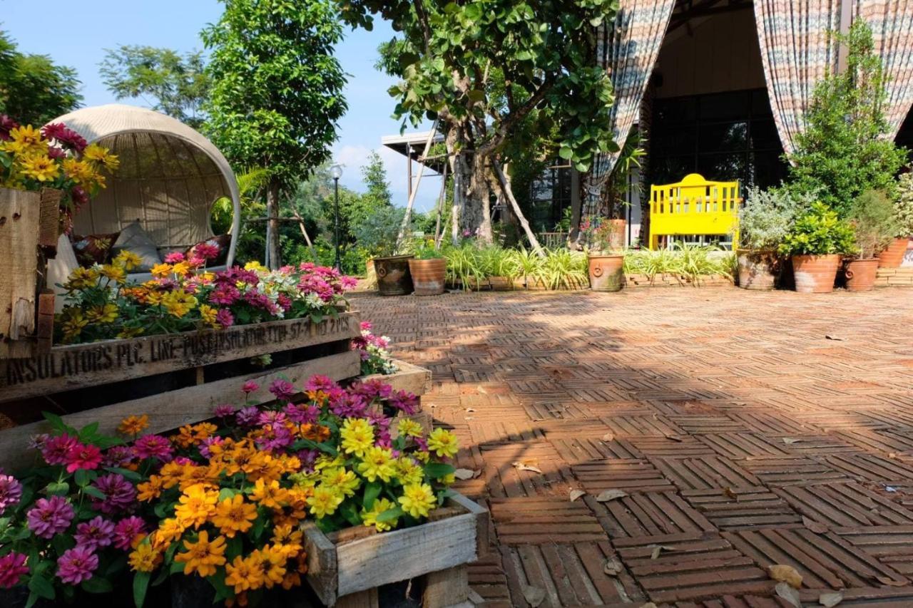 Thanburi Resort Chom Thong Exterior foto
